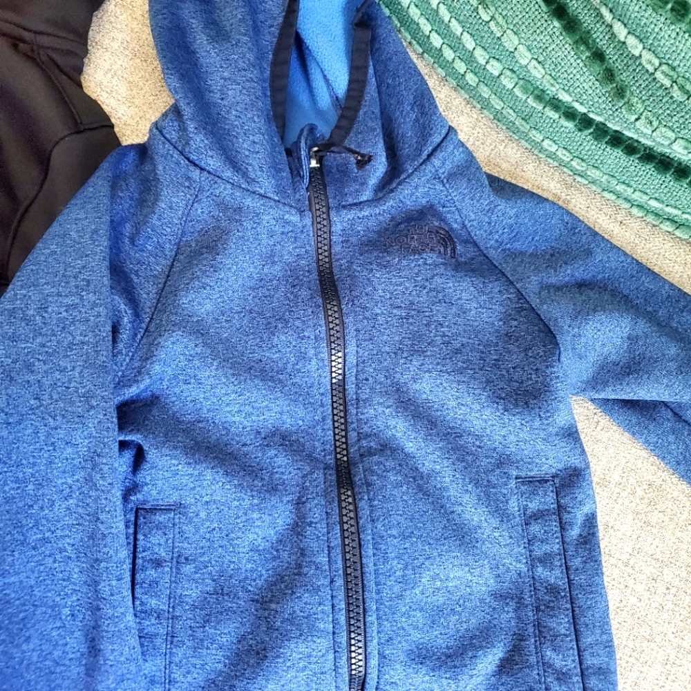 The north face sweater